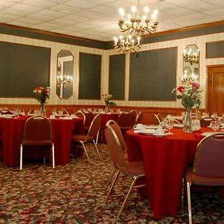 Red Carpet Inn & Suites Carneys Point/Wilmington Restaurang bild