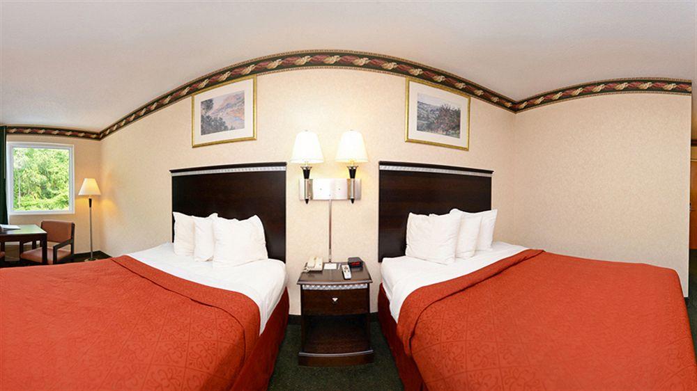 Red Carpet Inn & Suites Carneys Point/Wilmington Exteriör bild